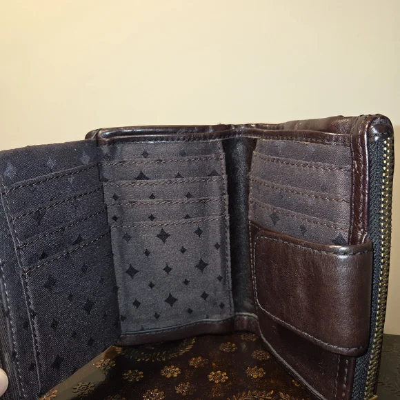 Fossil Brown and Tan Wallet - Picture 3 of 4